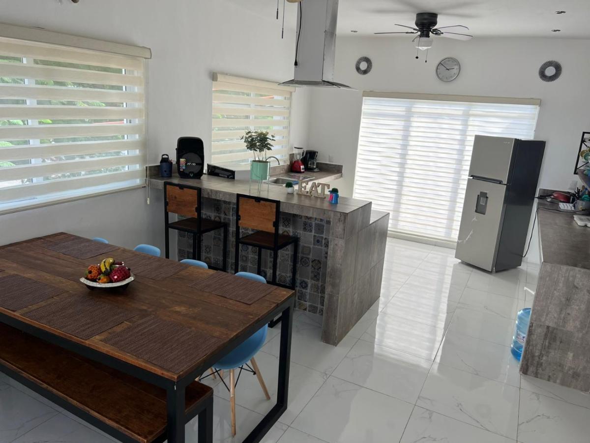 Casa Paloma 2 En Segunda Planta Cerca De Aeropuerto Y Centro Comercial Chetumal Kültér fotó