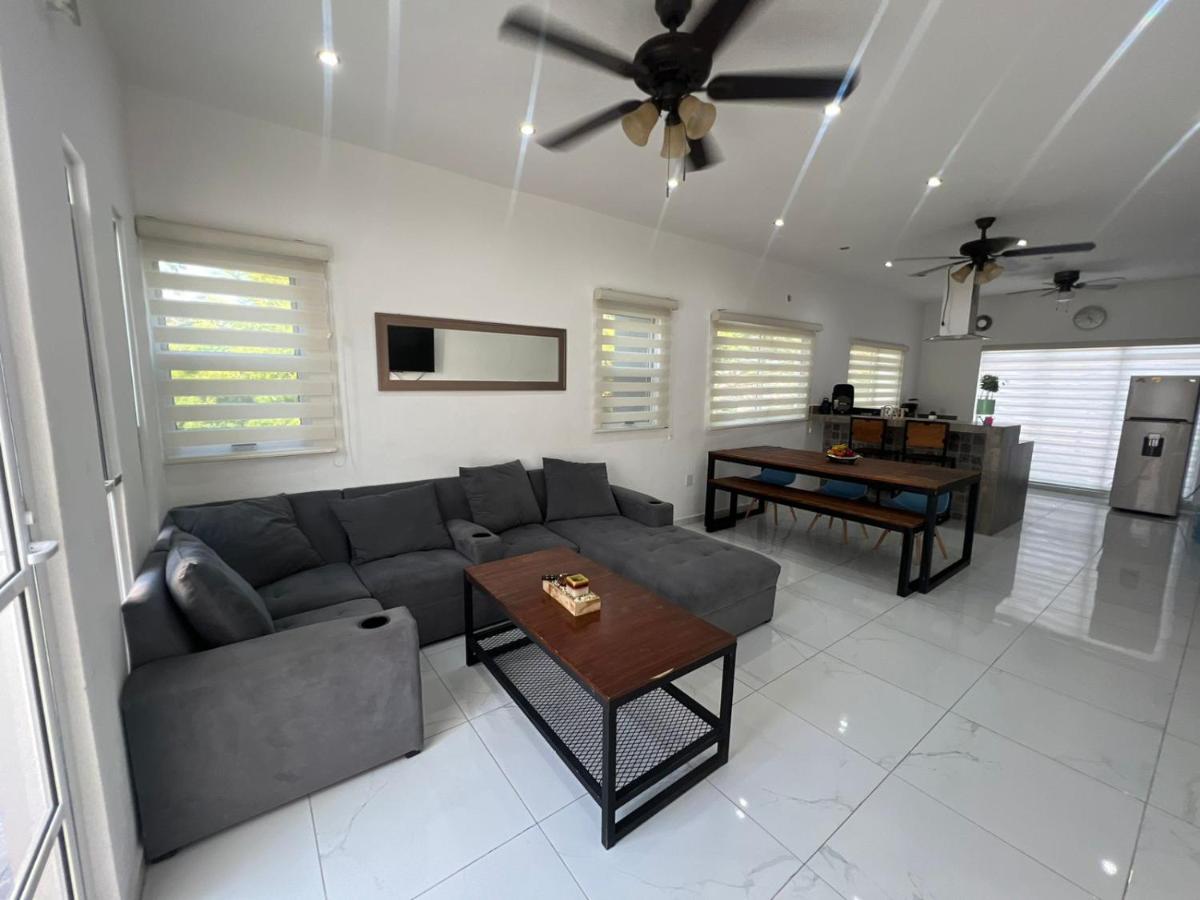 Casa Paloma 2 En Segunda Planta Cerca De Aeropuerto Y Centro Comercial Chetumal Kültér fotó