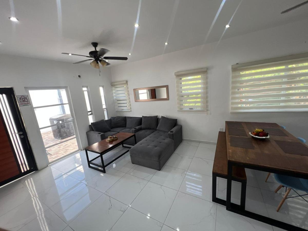 Casa Paloma 2 En Segunda Planta Cerca De Aeropuerto Y Centro Comercial Chetumal Kültér fotó